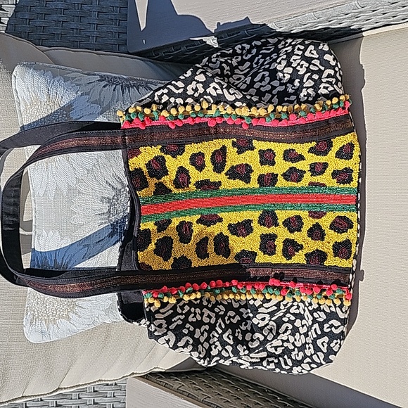 Oversized cheetah  beaded bag - Picture 5 of 5
